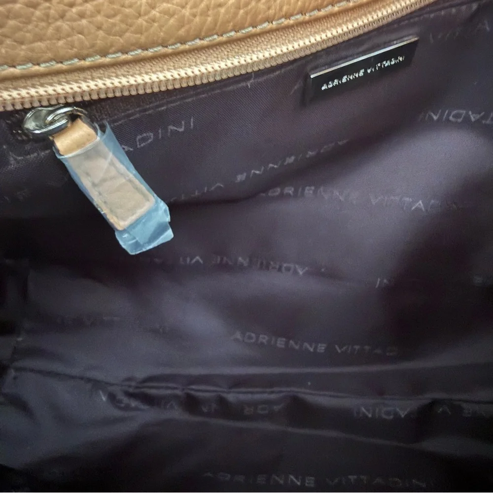 NWOT Adrienne Vittadini Leather Cheedah Print Hobo Bag